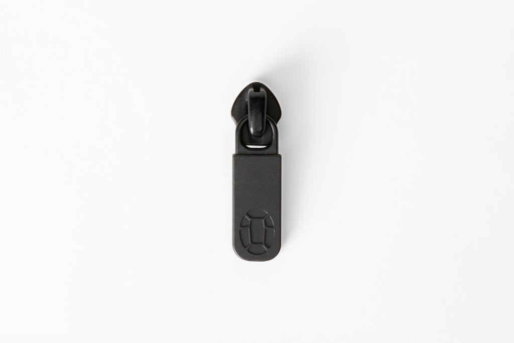 backpack zipper